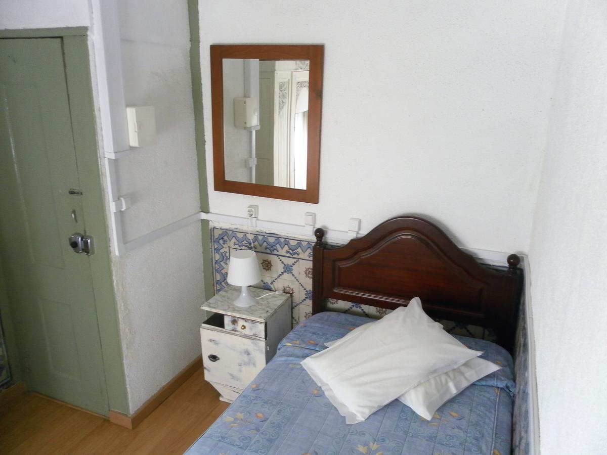 New Aljubarrota Guest House Лиссабон Экстерьер фото