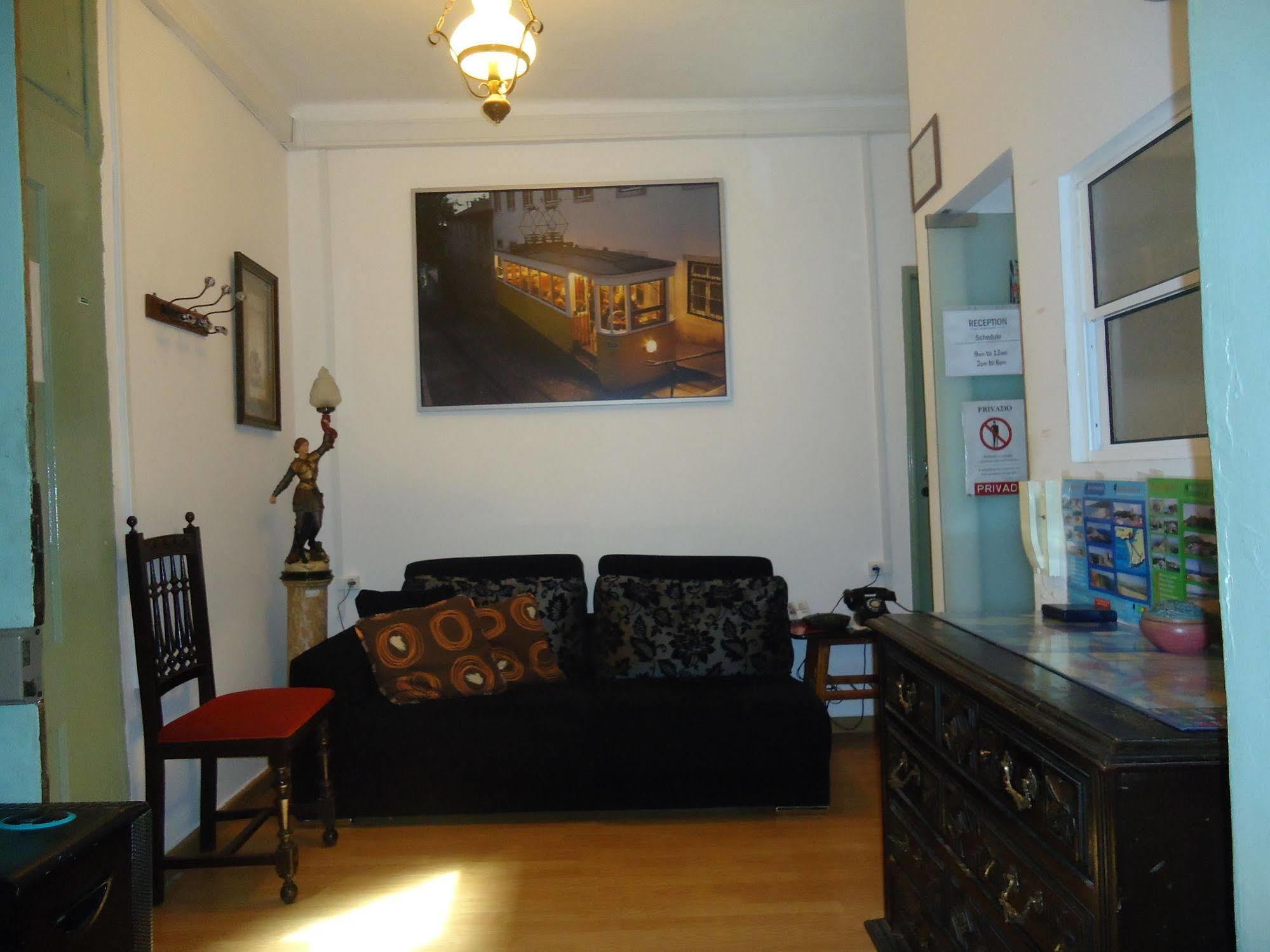 New Aljubarrota Guest House Лиссабон Экстерьер фото
